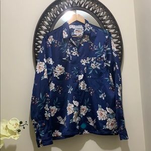 Long sleeve urban outfitters shirt.